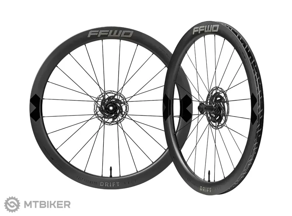 Cel mai vândut Sada de roți FFWD DRIFT PACE (48 mm) 28", DT240 2:1 EXP - butuc Shimano Micro Spline