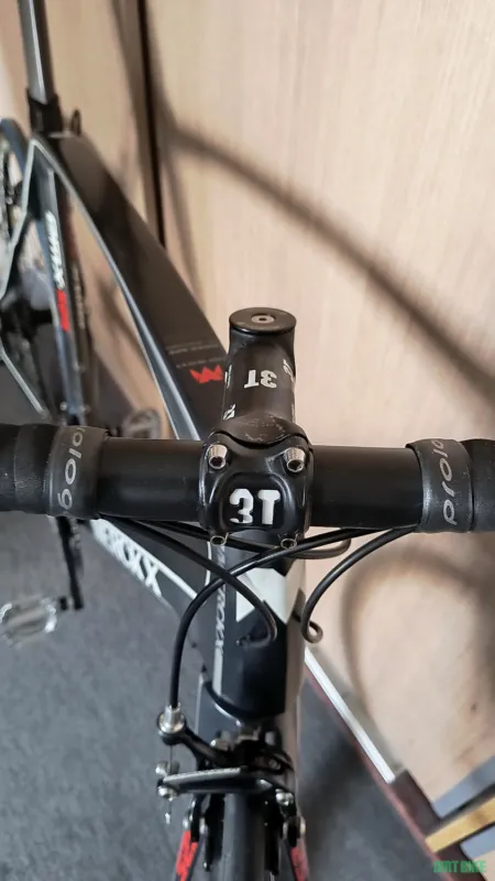 Ofertă exclusivă Cursiera Eddy Merckx EMX 525