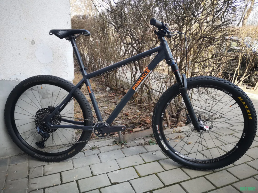 Hardtail agresiv pinnacle dt swiss rock shox sram Ofertă de sezon