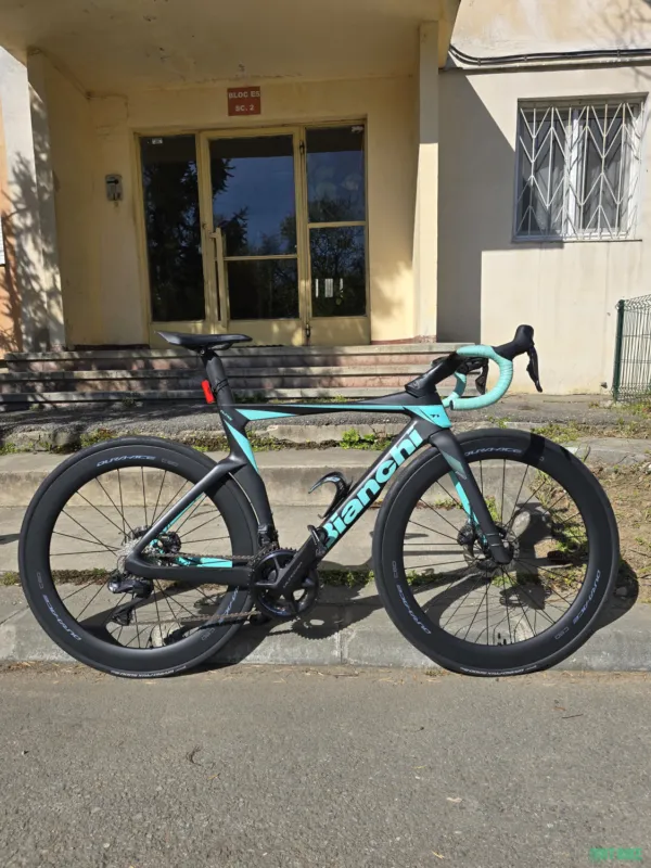 Cursiera Bianchi Oltre Pro Reducere specială