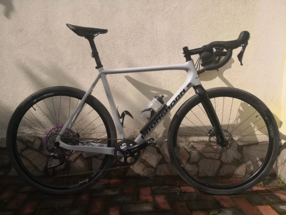 Comandă acum Gravel Pronghorn Carbon GRX 810 1x11 marime 58