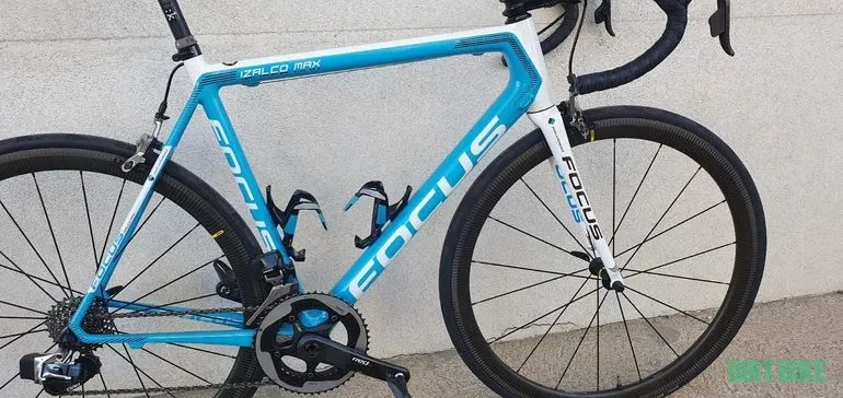 Super ofertă Focus Izalco Max Ag2r SRAM RED eTap