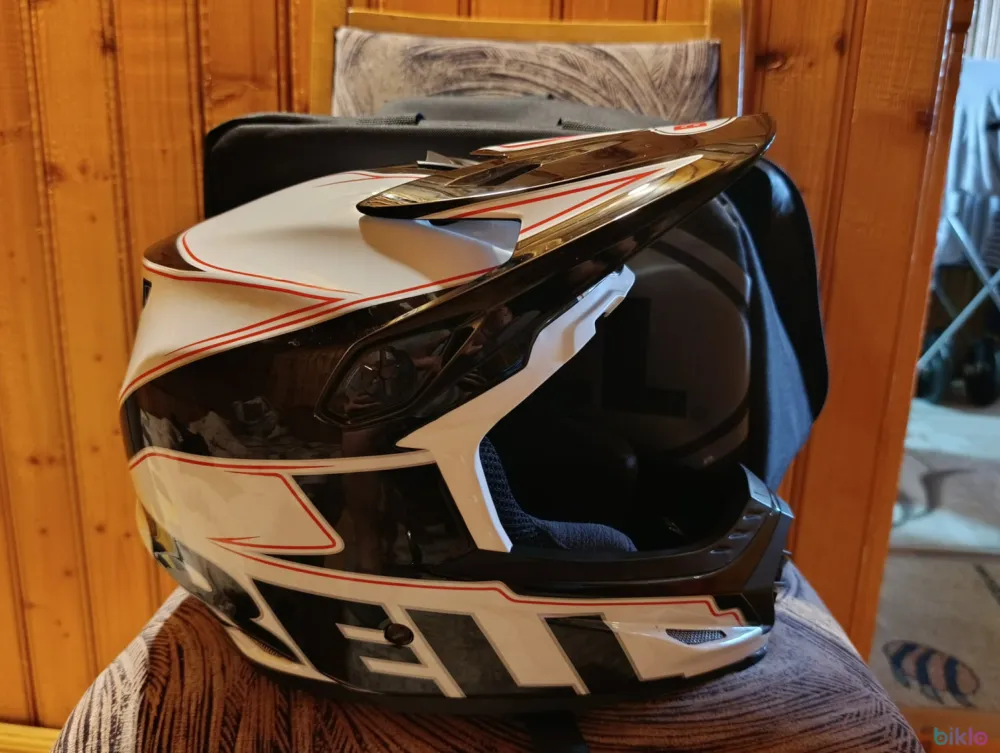 Casca Bell full 9 carbon Livrare rapidă