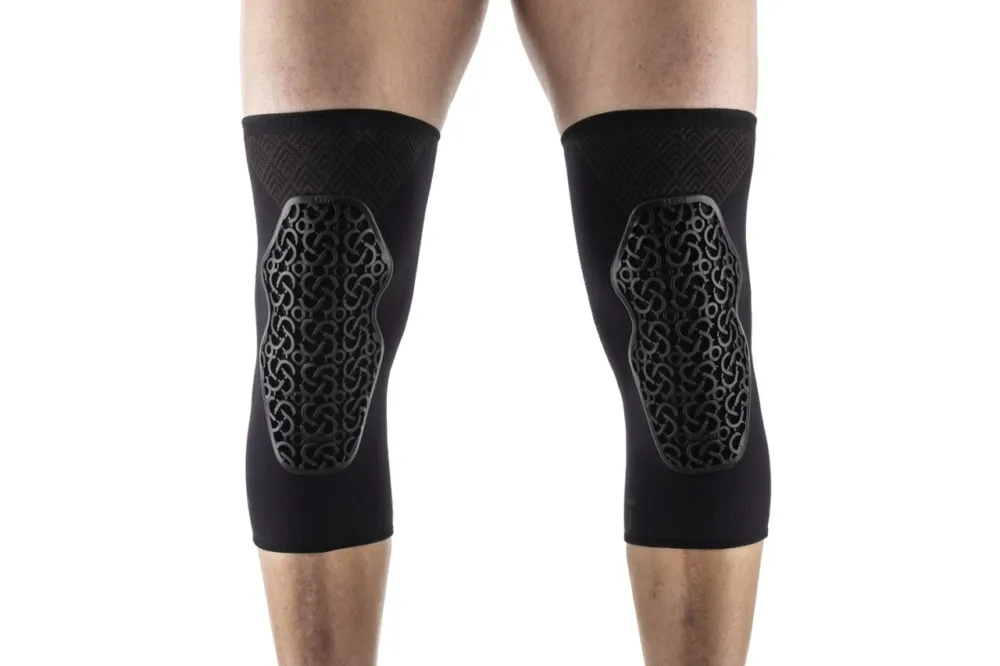 Livrare gratuită Protectii genunchi Seryt Alps Black S