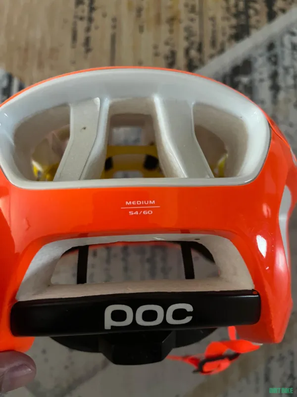 Nu rata CASCA POC VENTAL AIR