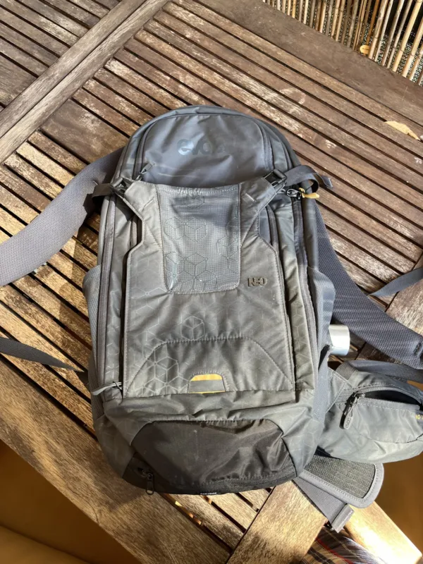 Ofertă de sezon Rucsac Evoc Neo 16